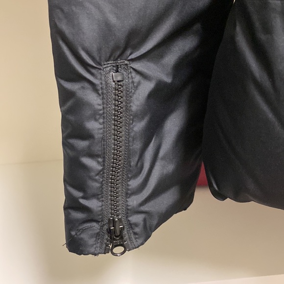 Black GAP Puffer Jacket - Picture 4 of 8